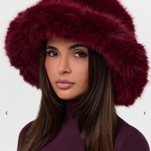 NAKED WARDROBE FAUX FUR OVERSIZED BUCKET HAT